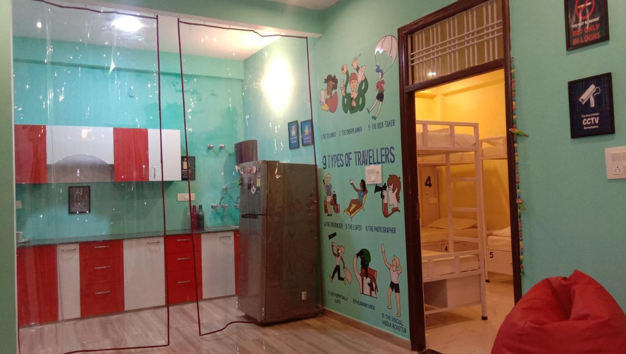 Albergue Hashtag Traveler'S Lucknow Exterior foto