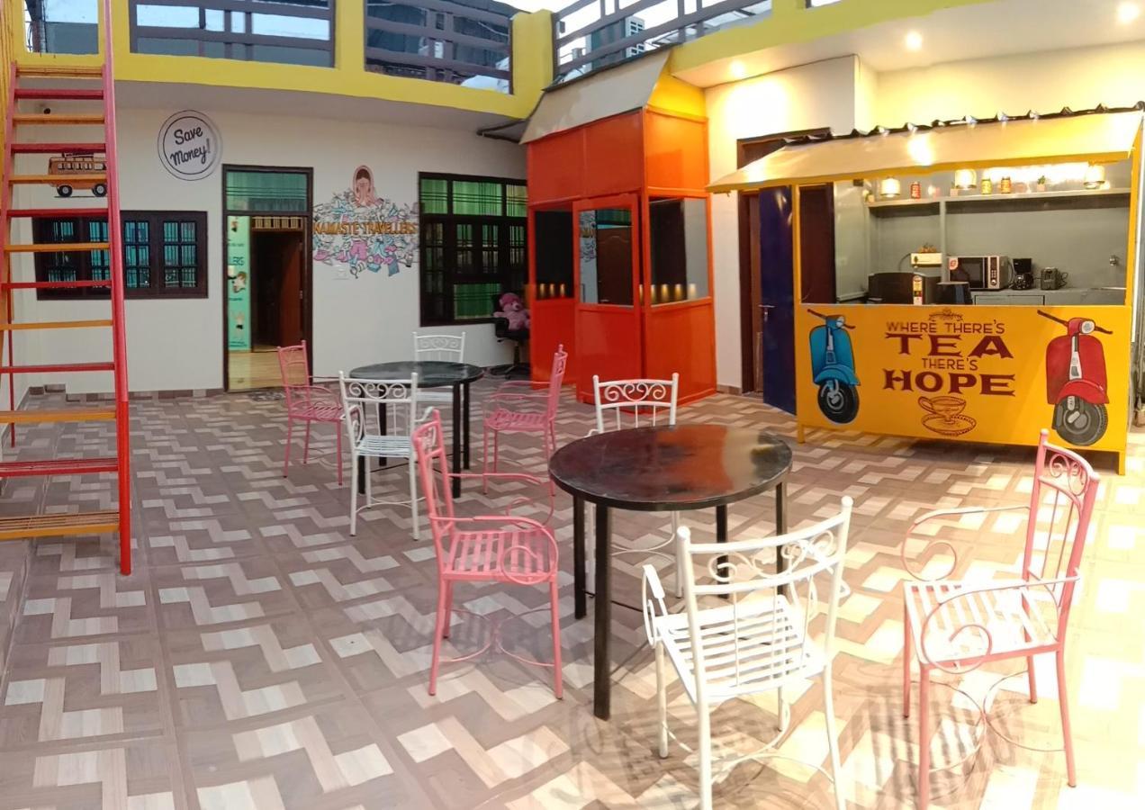 Albergue Hashtag Traveler'S Lucknow Exterior foto